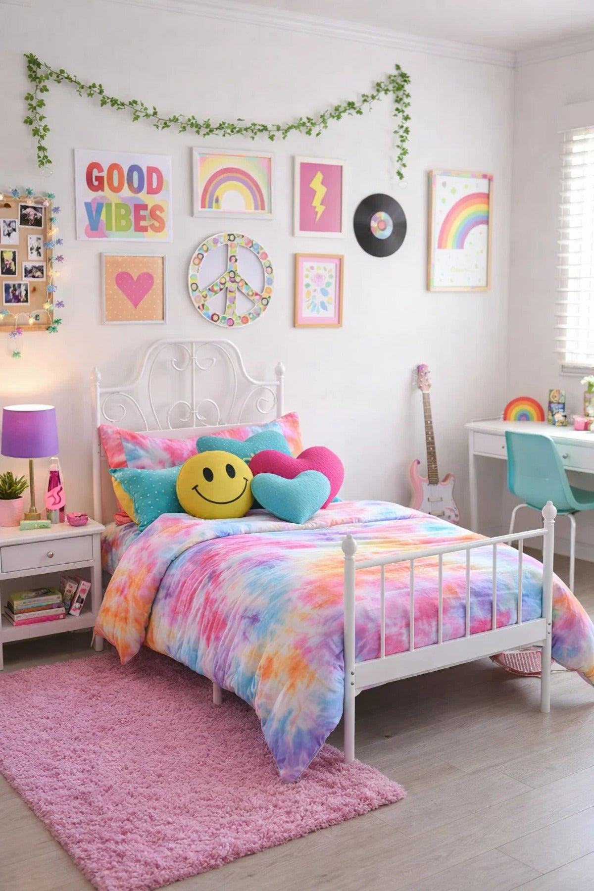 White Metal Bed Frame with Decorative Headboard WHITE (90*190 cm)